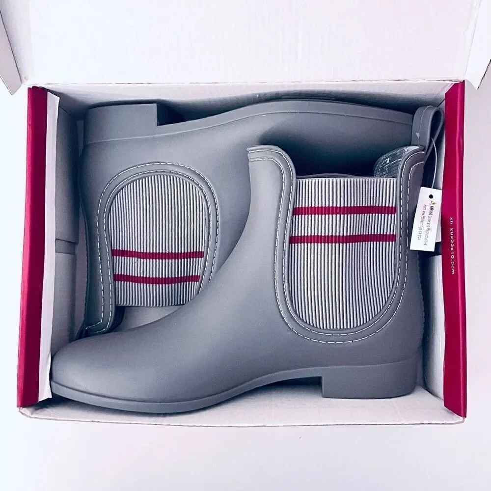NWT Ferrera Couture 8 by Henry Ferrera Clarity Grey Rain Booties Boots w/elastic